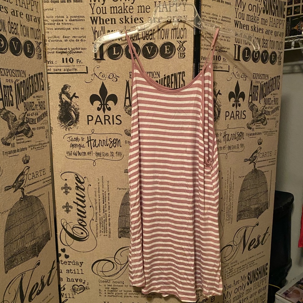3/$10 SALE🌈Large striped tank